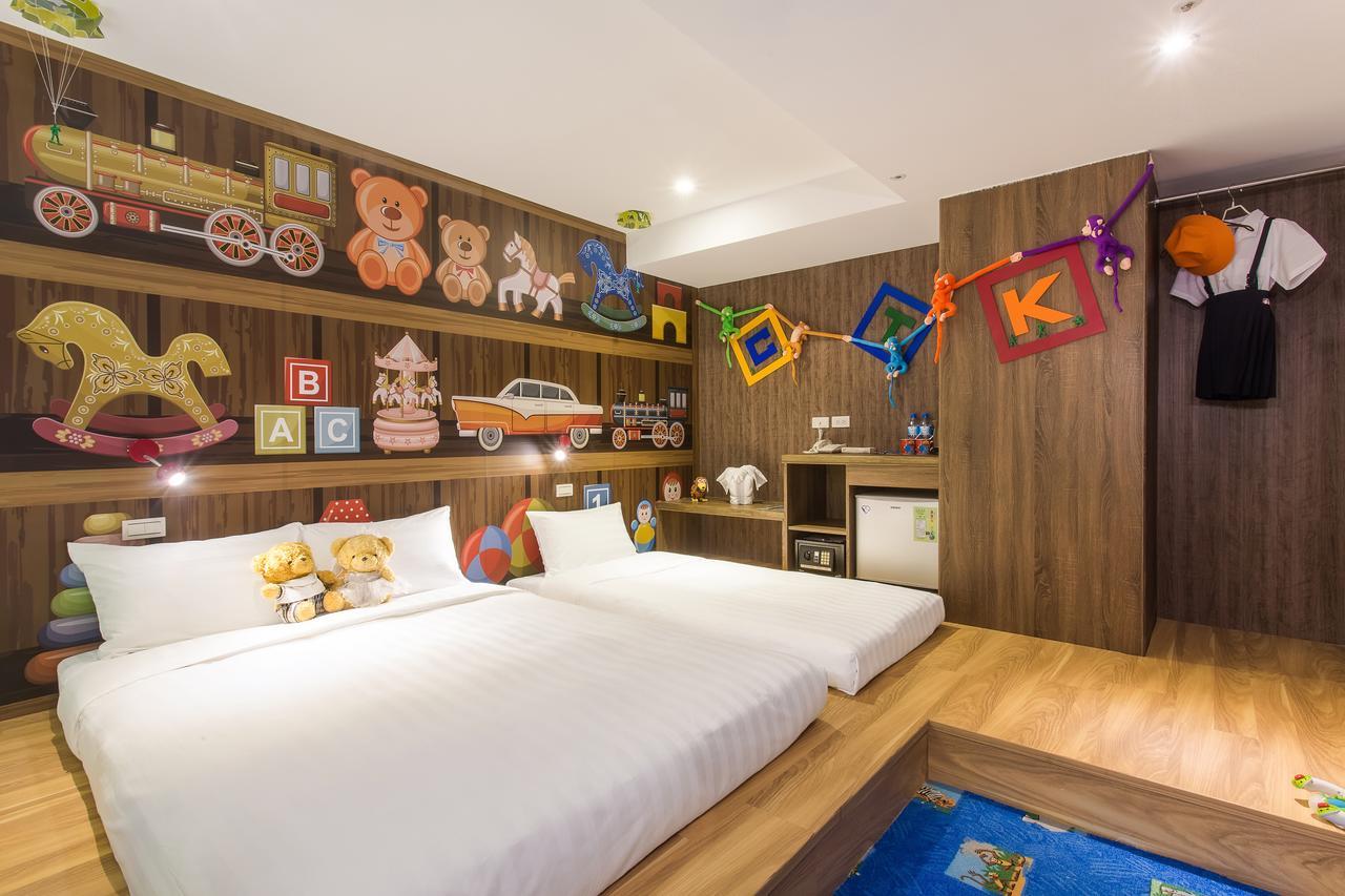 Rf Hotel - Sanchong Tajpej Zewnętrze zdjęcie