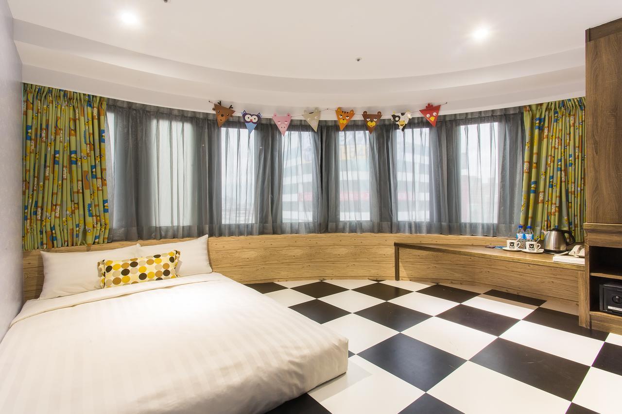 Rf Hotel - Sanchong Tajpej Zewnętrze zdjęcie