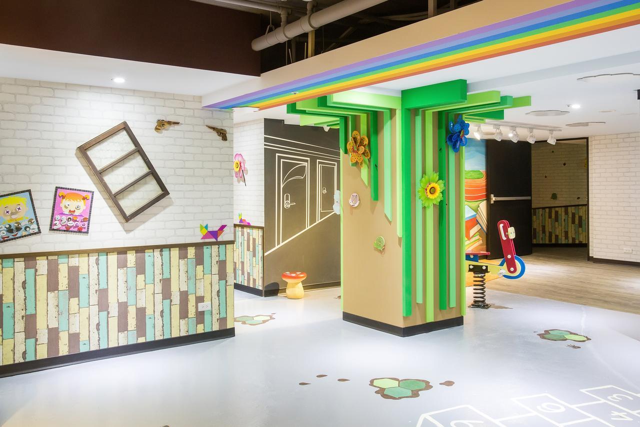 Rf Hotel - Sanchong Tajpej Zewnętrze zdjęcie